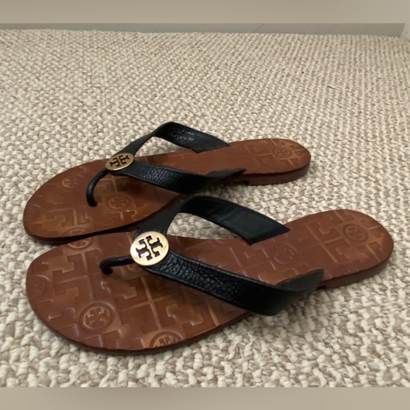 Tory Burch Throra Thong Sandals - Black Leather with Brown Sole - Picture 10 of 13